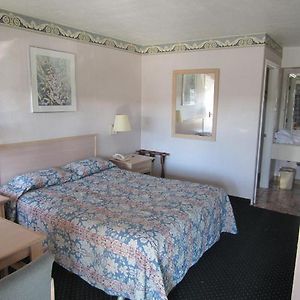 Queen Room Non-Smoking